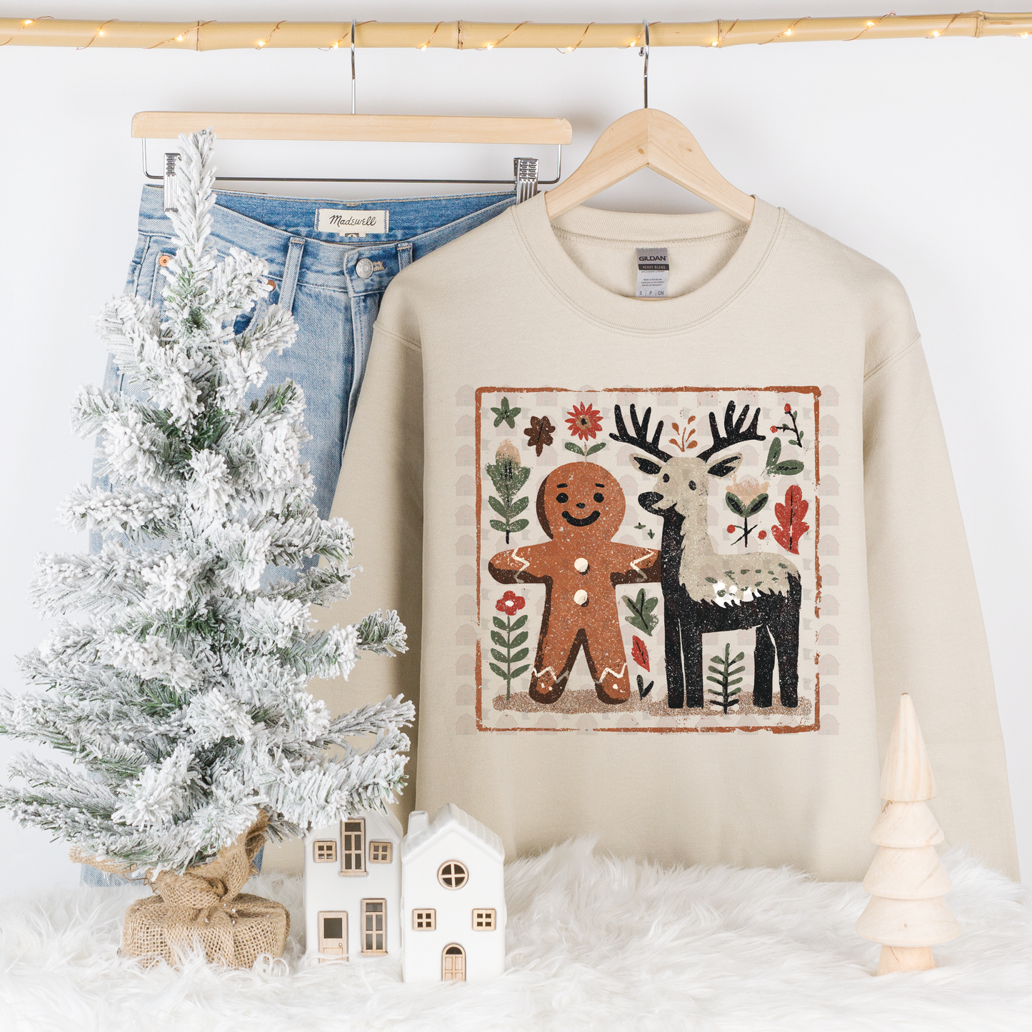Gingerbread And Reindeer Floral