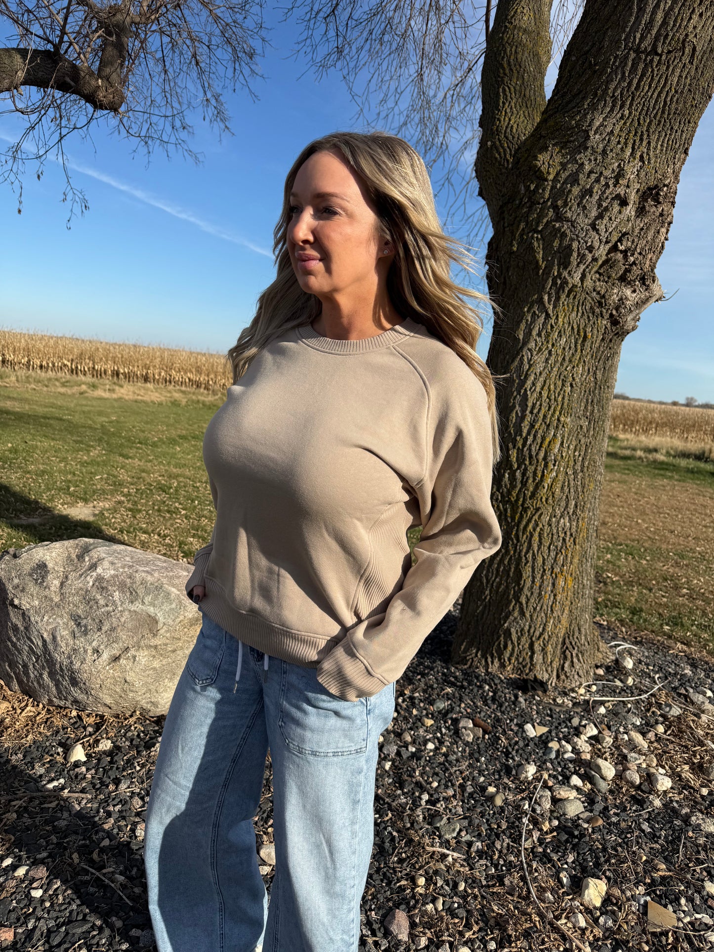 Ribbed Side Raglan Sweatshirt