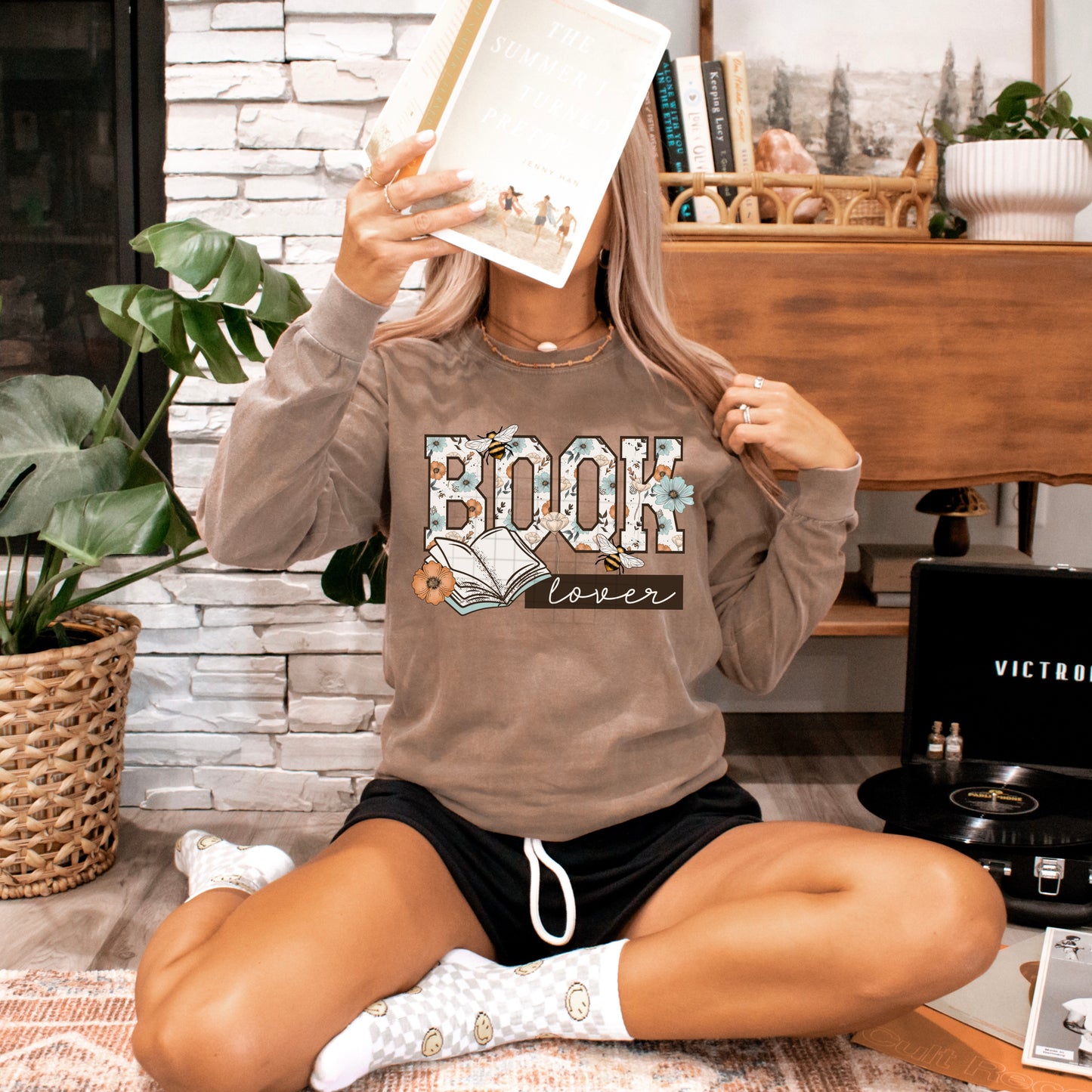 Florals And Bee Book Lover