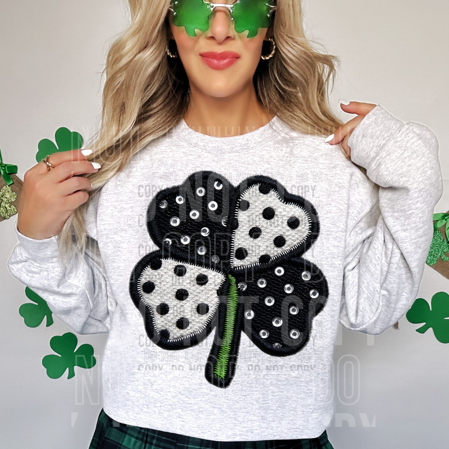 Black And White Clover