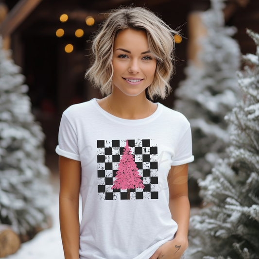 EXCLUSIVE - Checkered Christmas Tree