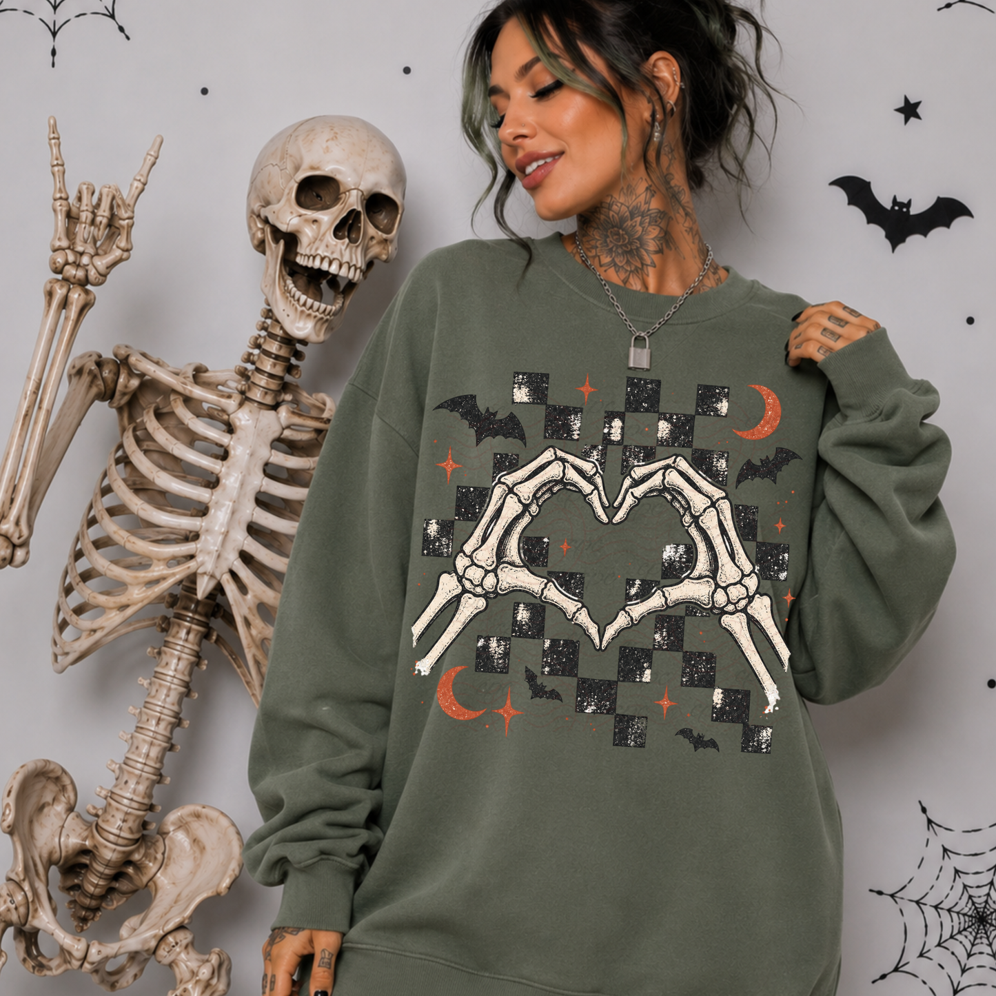 Chk Skeleton Heart Hands