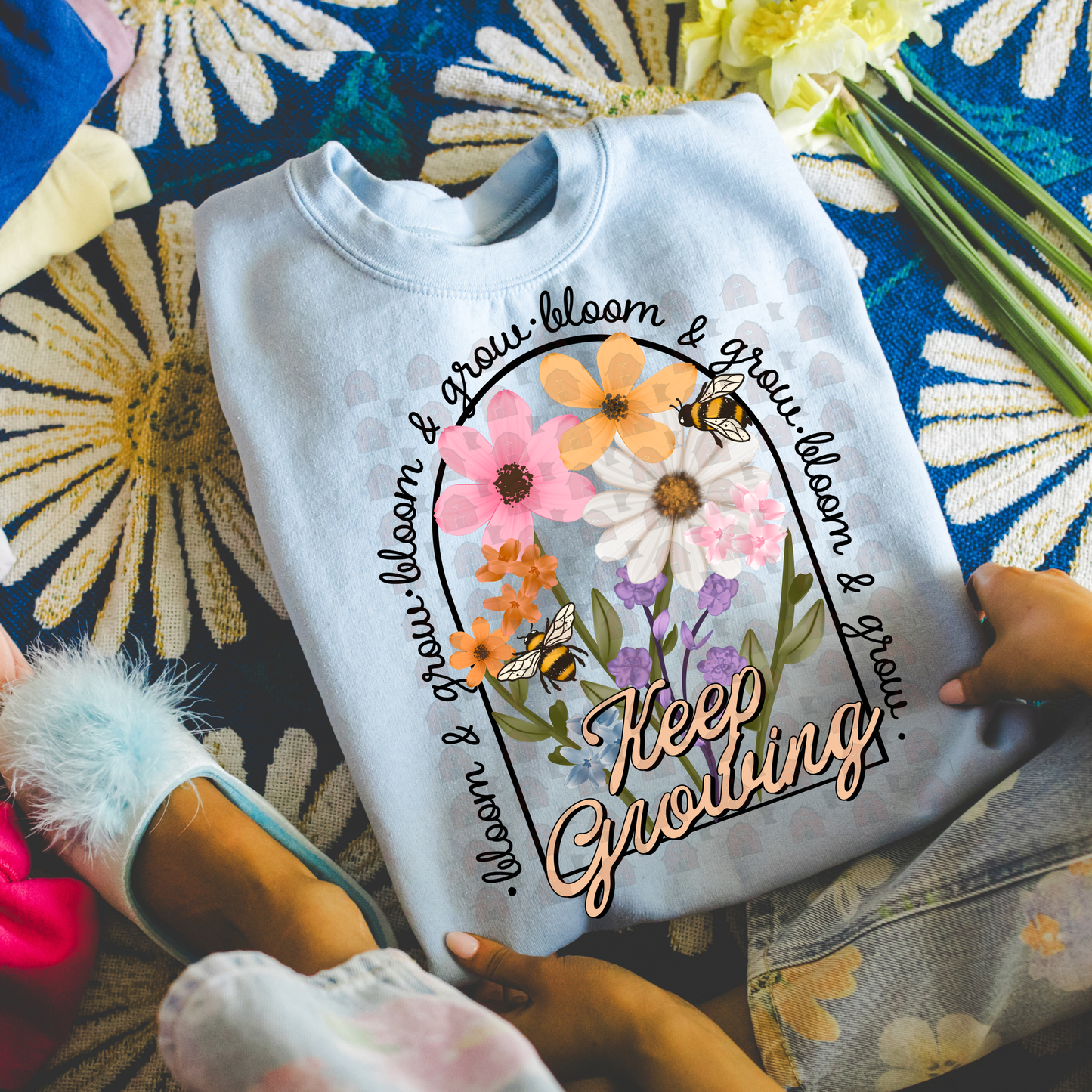 Floral Bloom And Grow