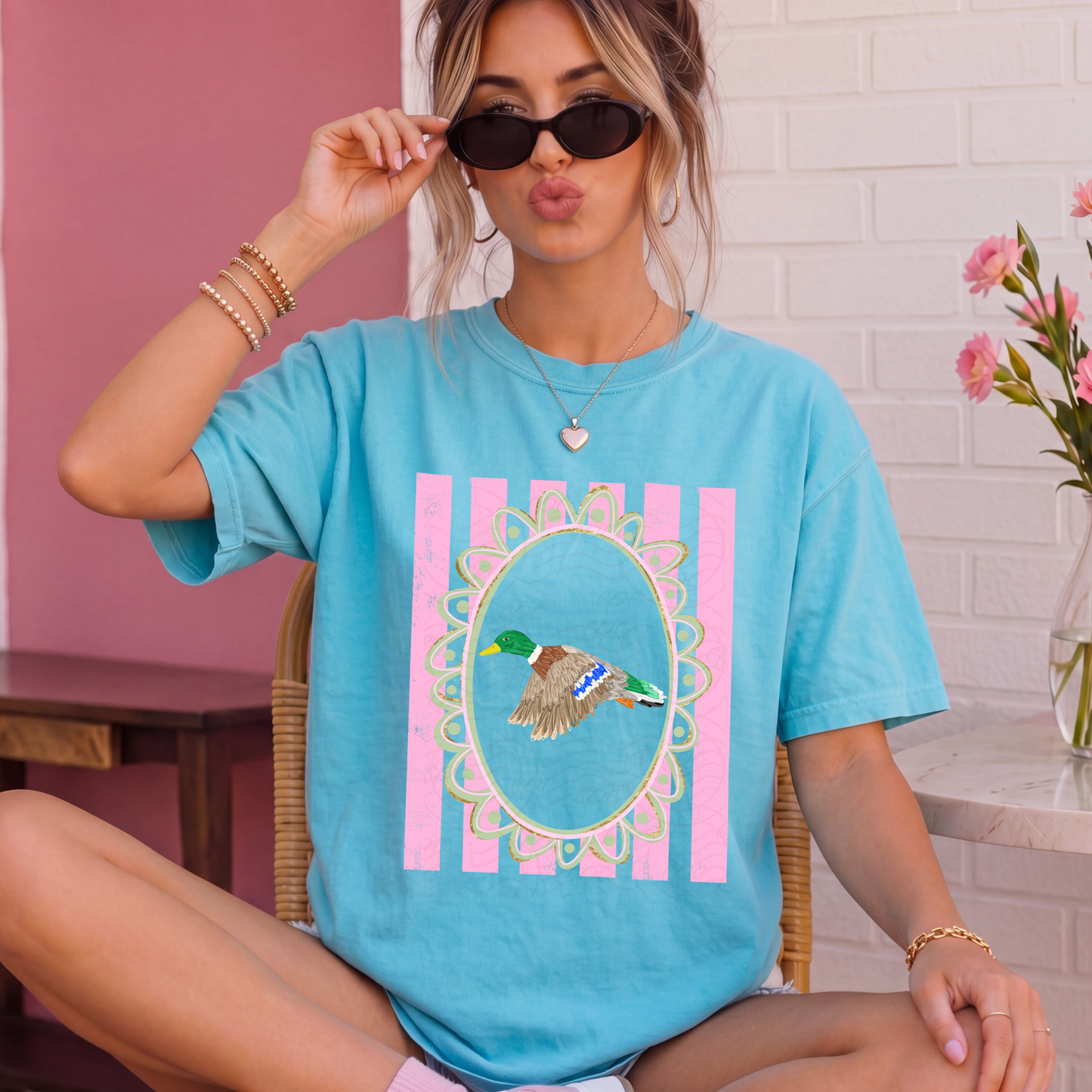 Girly Frame Duck Stripes