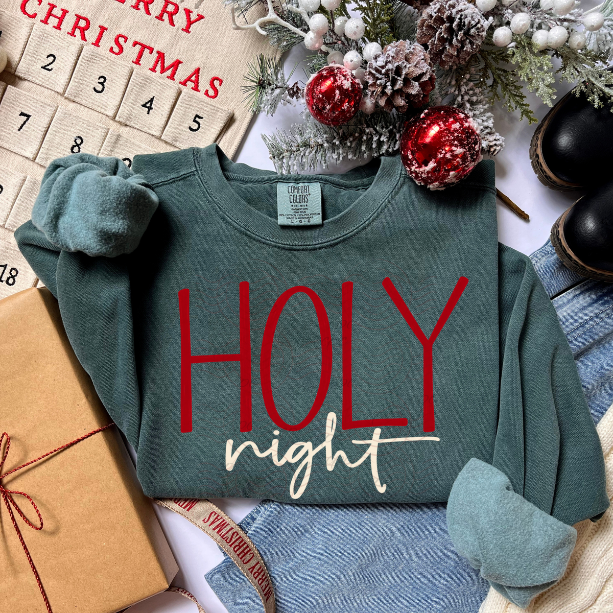 Red Cream Holy Night